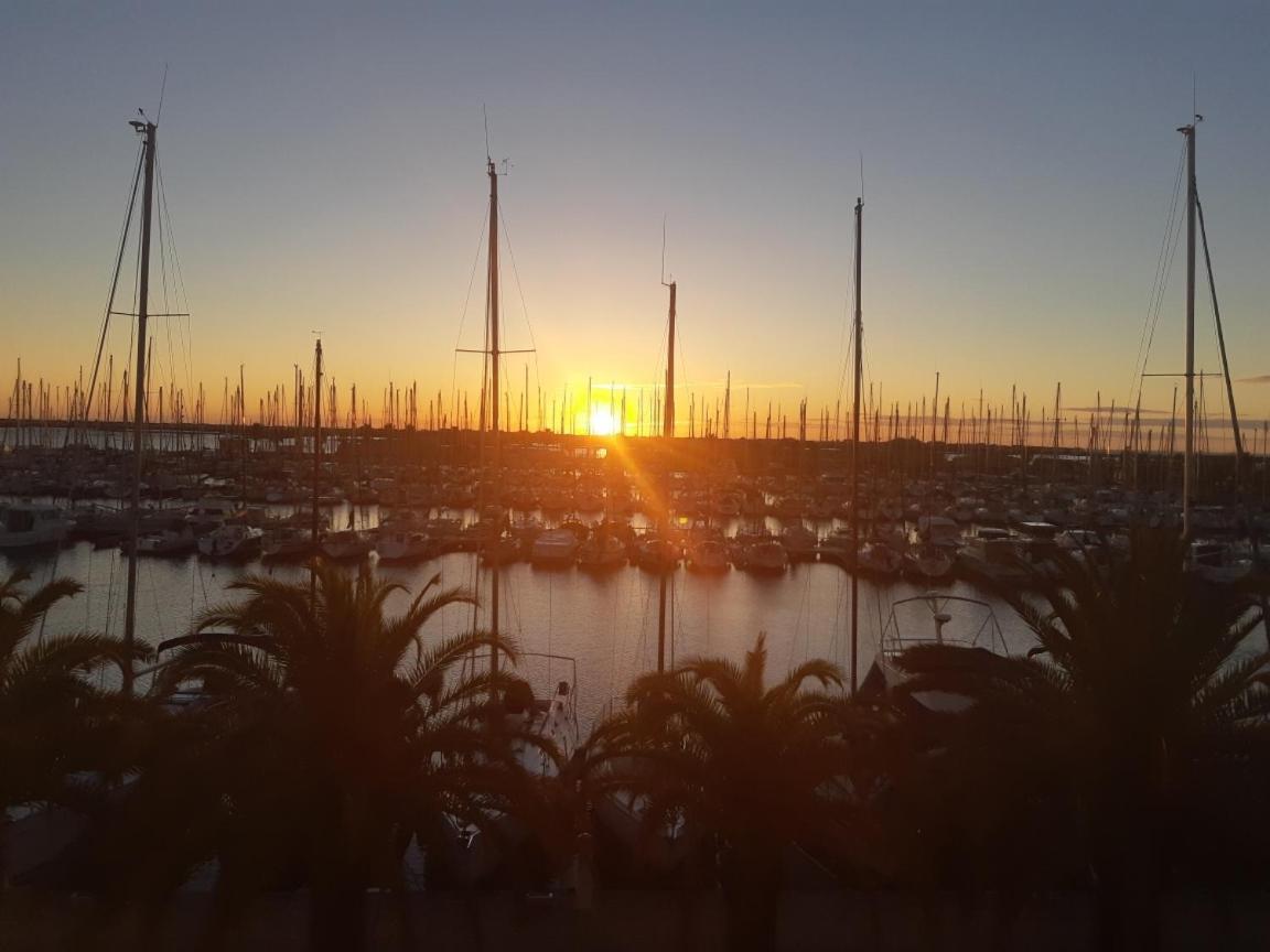 Apartmán T2 Sur Le Port Avec Parking Gruissan Exteriér fotografie