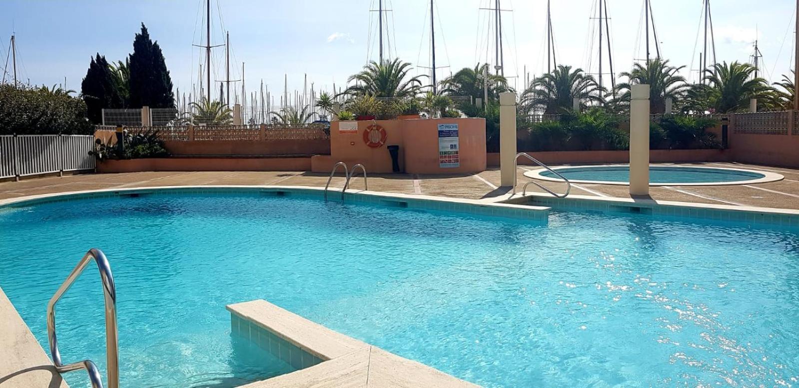 Apartmán T2 Sur Le Port Avec Parking Gruissan Exteriér fotografie